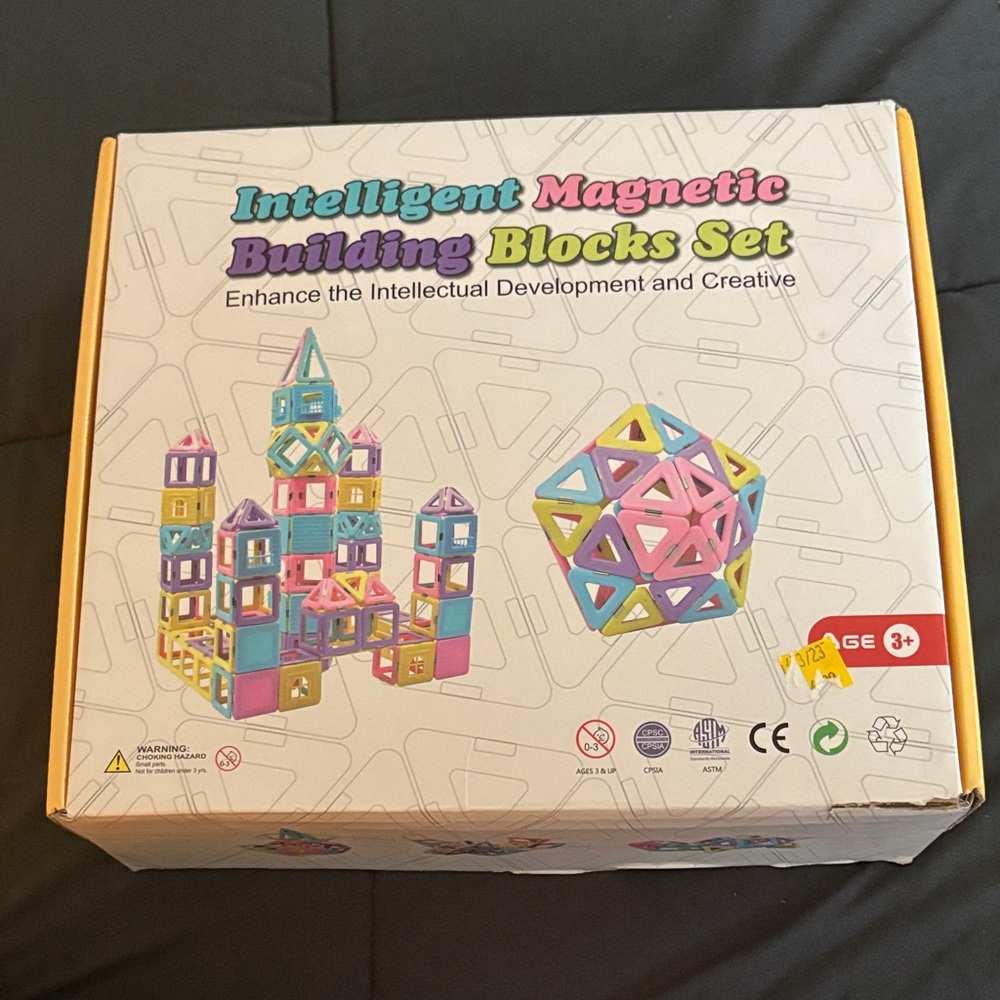 Hasbro Magnetic Building Blocks Set - Multicolor